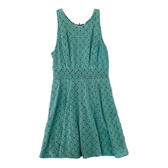 Mudd Dresses & Skirts - Mudd | lace short sleeve dress size small with see-through midriff tiffany blue